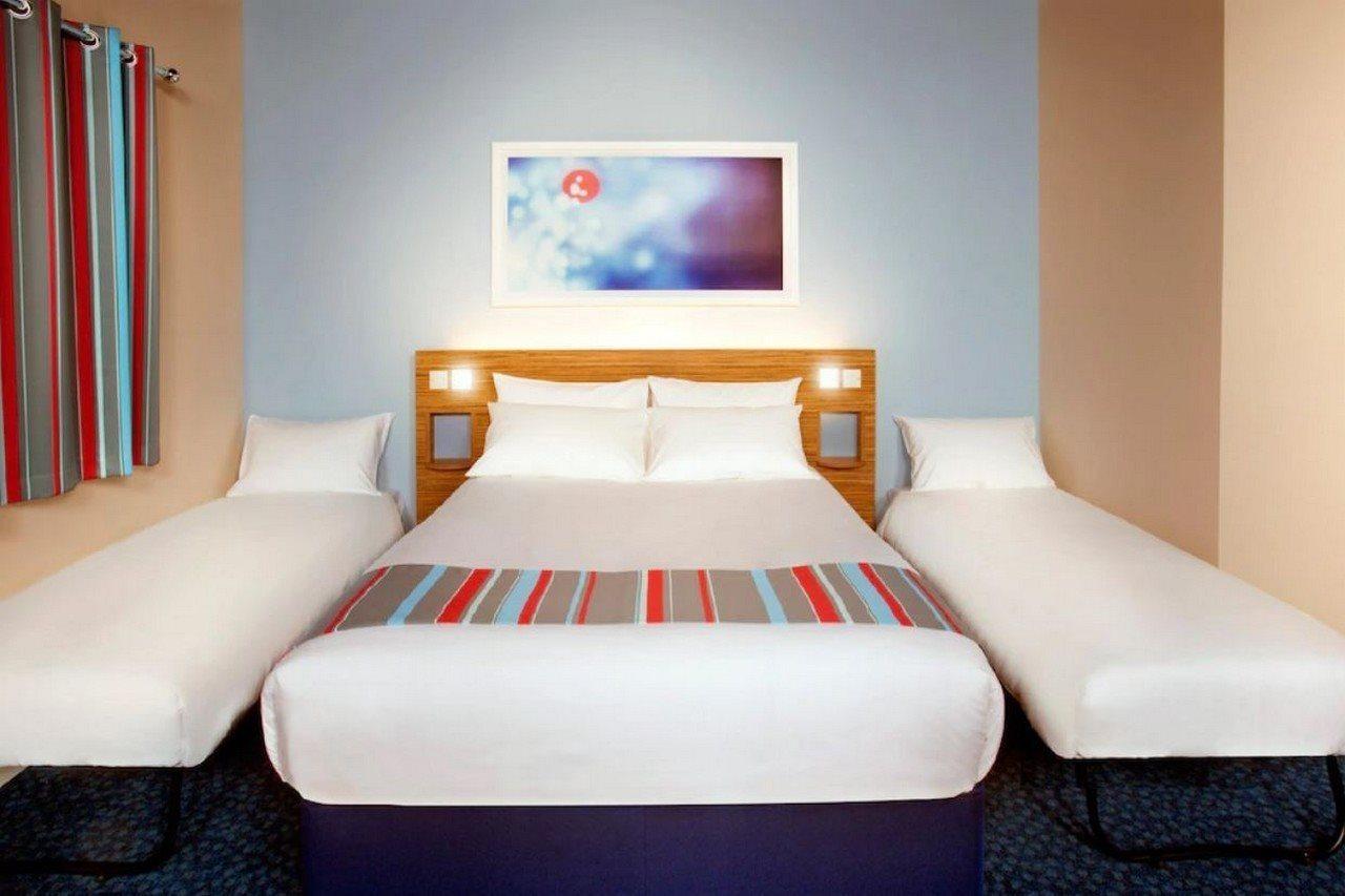 Travelodge Tunbridge Wells Exteriör bild