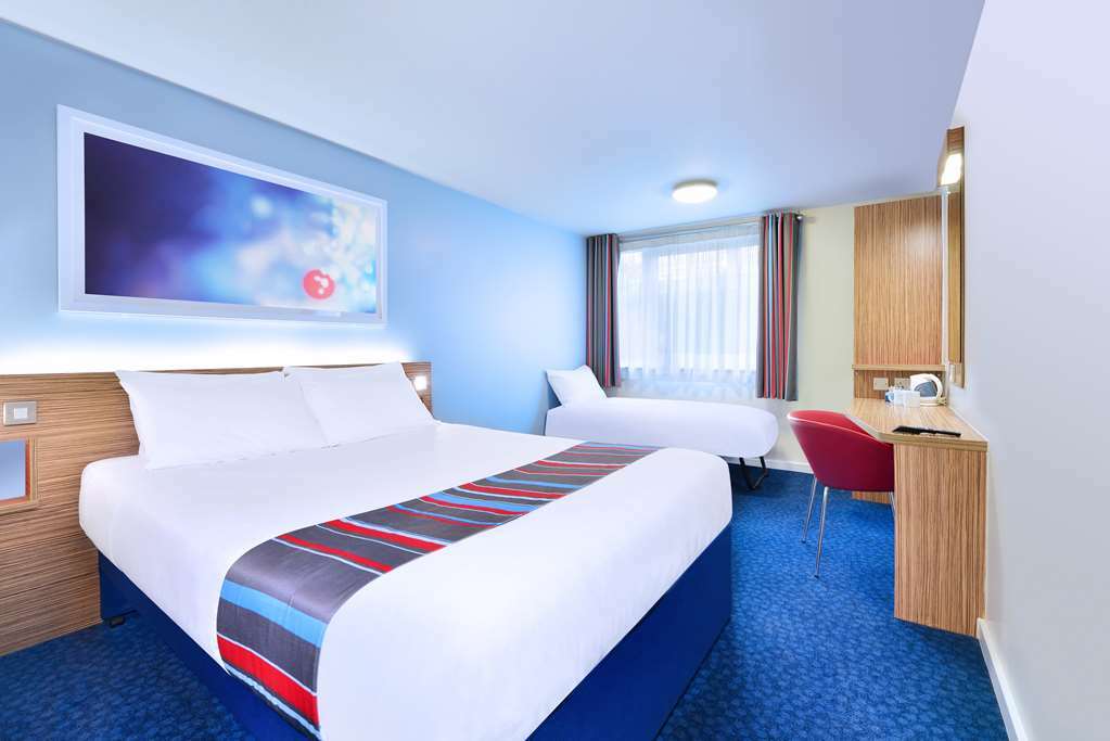 Travelodge Tunbridge Wells Rum bild